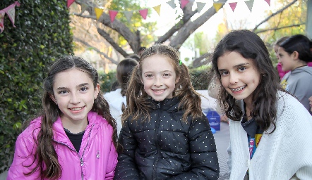  Paulina, Andrea y Carlota.