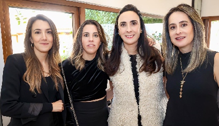  Marcela Rivero, Cristy Rivero, Regina Ibáñez y Gaby Acosta.