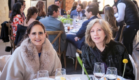  Alejandra Treviño y Beatriz Díaz Infante.