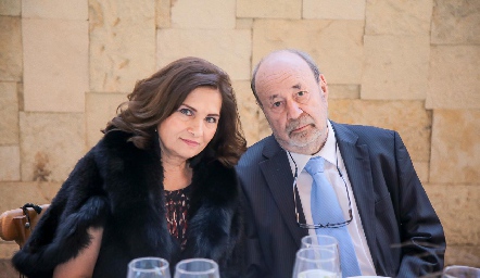  Mónica Guillén y Luis López.