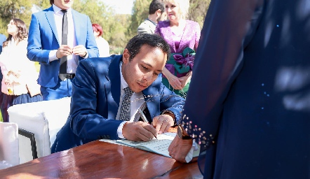  Diego Díaz de Sandi firmando como testigo.