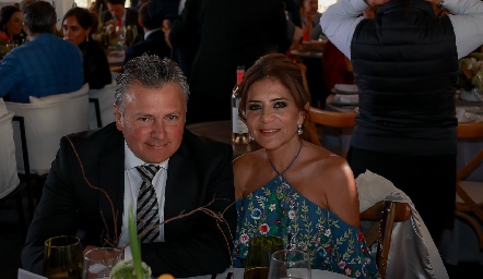  Mauricio Autrique y Claudia de los Santos.