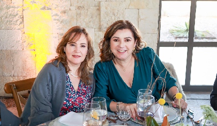  Ingrid Pérez e Hilda Rodríguez.