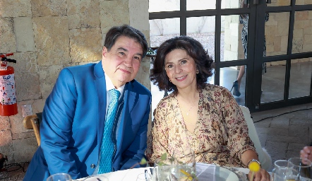  Jesús Torres y Adriana Díaz de León.