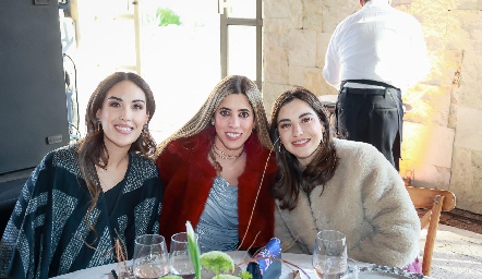  Sofía Delgadillo, Daniela Güemes y Yusa de la Rosa.