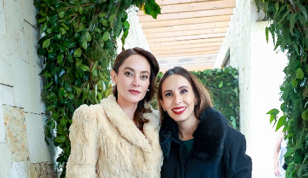  Karen Andrade y Olga Espinosa.