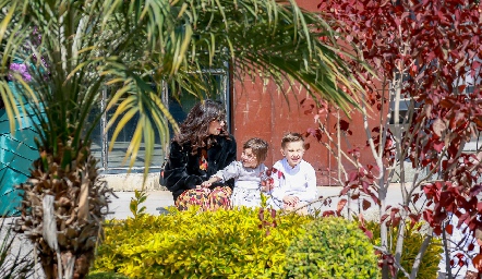  Acompañando a Claudia y Santiago.