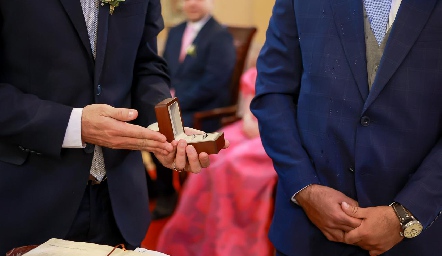  Bendición de los anillos de matrimonio.