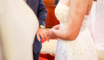  Boda de Santiago Villarreal y Claudia Villasana .