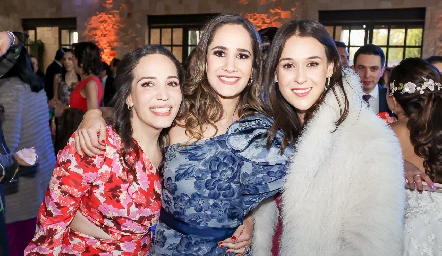  Sofía Torres, Daniela Mina y Carmelita Del Valle.