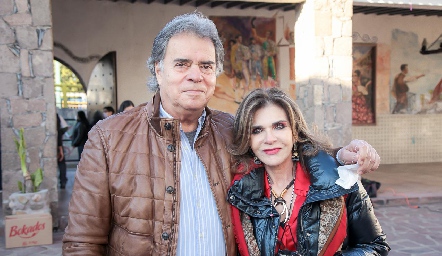  Roberto Berrones e Isabel Gómez.