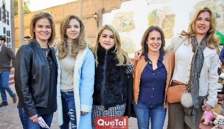  Marcela Benavente, Sigrid Werge, Carmenchu, Ana Paula Gutiérrez y Guille Hernández.