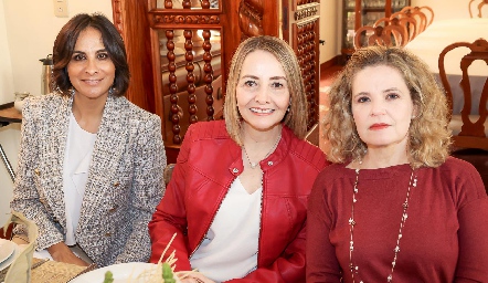  Maricarmen Galarza, Flor Gómez y Eva Anaya.