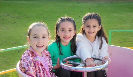  María, Inés y María José.