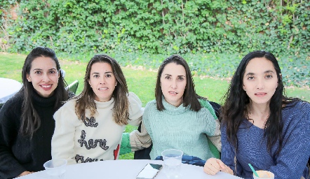  Paty Martell, Cristina Barragán, Cecilia Cuesta y Moni Villanueva.