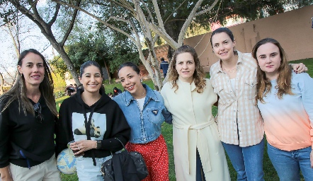  Berna Ortiz, Martha Morales, Mónica de la Vega, Magdalena Aldrete, Adriana Medina y Ana Sofía Lozano.