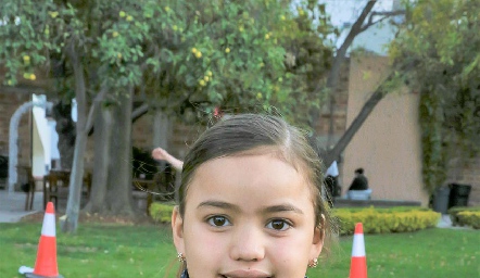 Eunice Aguirre.