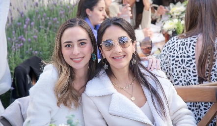  Sofía Prieto e Isabel Villanueva.
