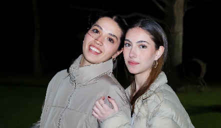  Ana Ceci Córdoba y Victoria Navarro.