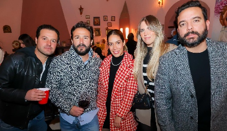  Javier Suárez, Marcelo Cuevas, Ingrid Puente, Jovana Iñiguez y Ale Pulido.