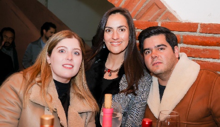  Adriana Zúñiga, Magda Foyo y Alejandro Pérez.