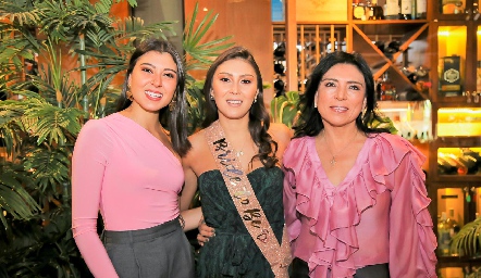  Carolina Medina, Lili Medina y Carolina Aguilar.