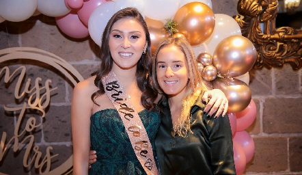  Lili Medina y Paulina Poumian.