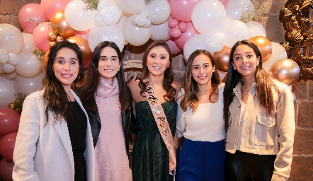  Dani Lavín, Mariana Rodríguez, Lili Medina, Sofía Prieto e Isa Villanueva.