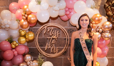  Lili Medina.