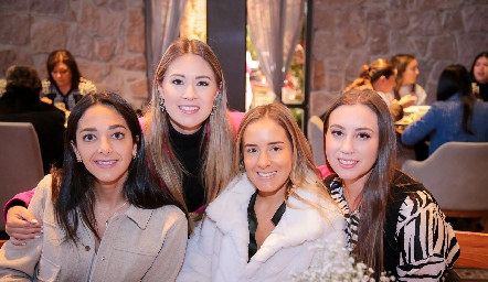  Isabel Villanueva, Alejandra Puente, Paulina Poumian y Paty De Antuñano.