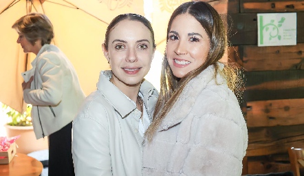  Mariana Peña y Mónica Balbontín.