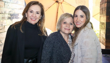  Mónica Dorador, Carla Dorardor y Mónica Balbontín.