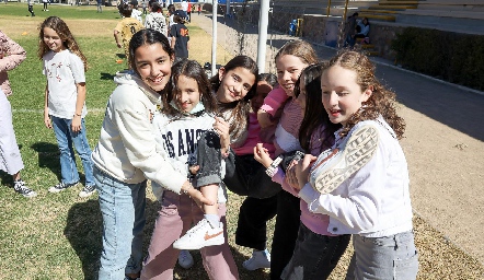  Convivencia entre amigas.