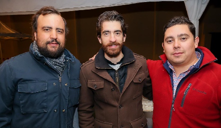  “Oso” Fernández, Alfredo Vergara y Balam Ramírez.