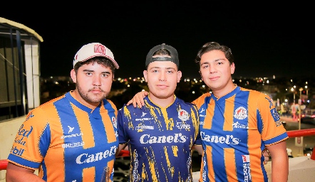  Javier Morales, Luis Mora y José Miguel Rocha.