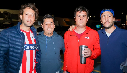  Daniel Enríquez, Guillermo Rodríguez, Julio Nemer y Horacio González.