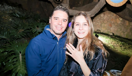  Miguel Álvarez Bárcena y Cristi Jerez Herrera se comprometieron en matrimonio.