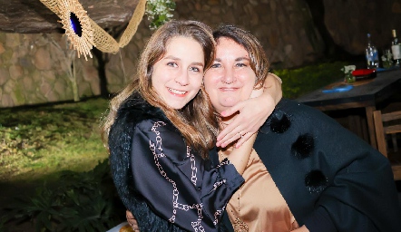  Cristina Jerez y Martha Herrera.