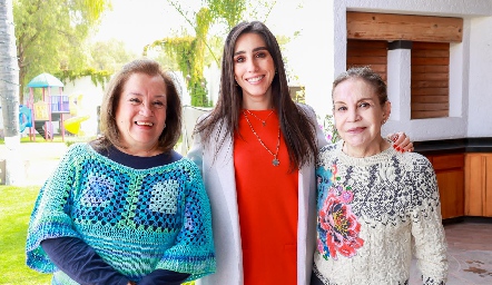  Rosa Martha Portales, Daniela Lavín y Clara Luz Portales.