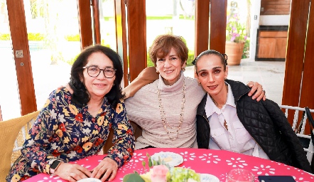  Virginia Ruiz, Armida e Iliana Ramos.