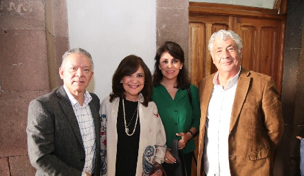  Javier Castro, Gladis Castellanos, Lelia Acosta y Carlos Castillo.