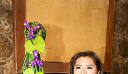  Silvia Esparza.