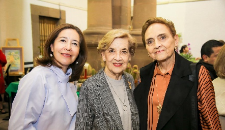  Rebeca Bustillos, Cristina Cánovas y Toyita de Villalobos.