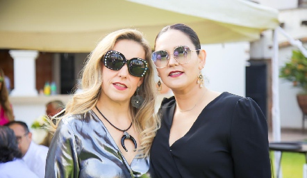  Mónica Torres y Ana Paula Valdés.