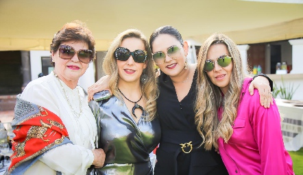  Pilar Labastida, Mónica Torres, Ana Paula Valdés y Marcela Torres.