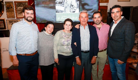  Familia Labastida Hernández.