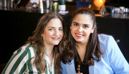  Liliana Andrade y Cari Salazar.