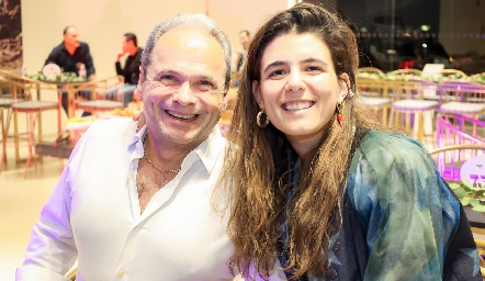  Paulino y Sofi Cavazos.