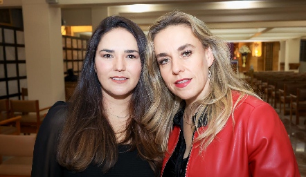  Ana Paula Valdés y Mónica Torres.