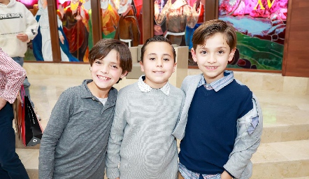  José Pablo, Javi y Santiago.